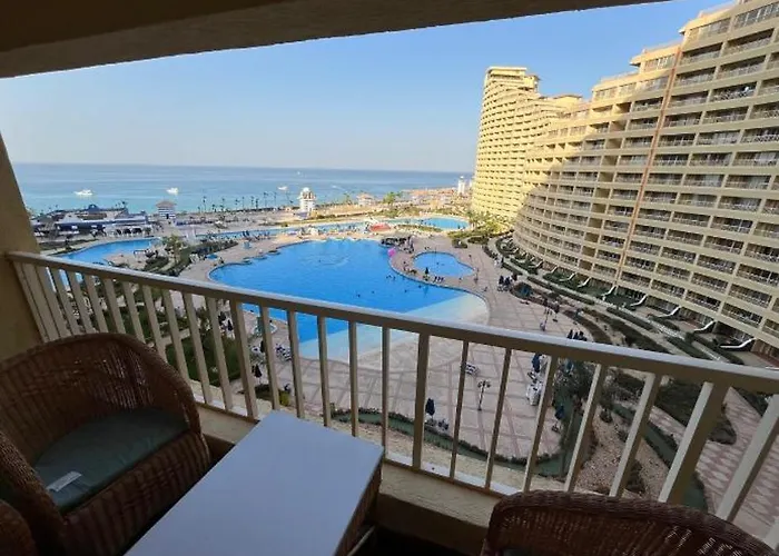 Porto Sokhna Апарт-отель Айн-Сохна